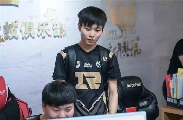 未来持开放 未来持开放