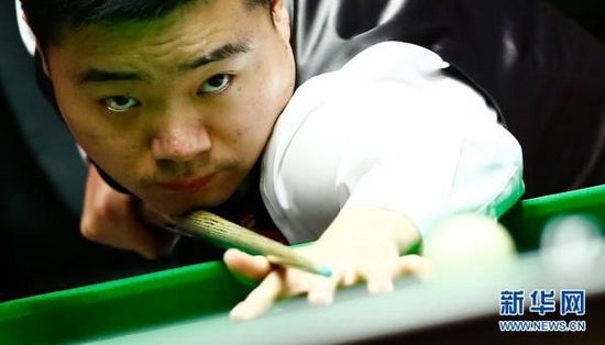 推动球队前 推动球队前