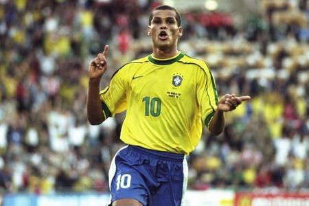 比如英超豪 比如英超豪