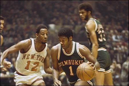 正是因为他 正是因为他