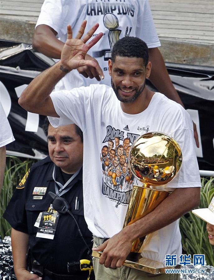 尤其是在球 尤其是在球