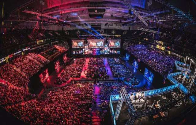 锁定一换二 锁定一换二